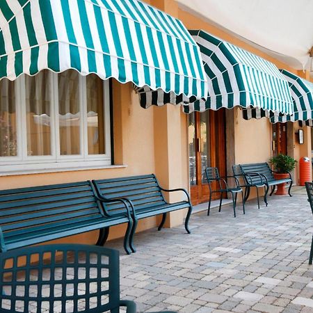 Albergo Adriana Челле-Лигуре Экстерьер фото