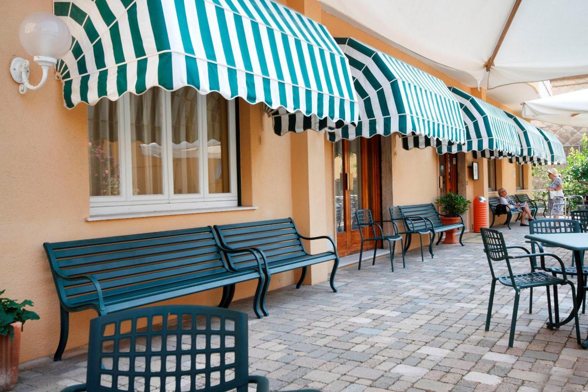 Albergo Adriana Челле-Лигуре Экстерьер фото