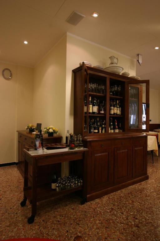 Albergo Adriana Челле-Лигуре Экстерьер фото